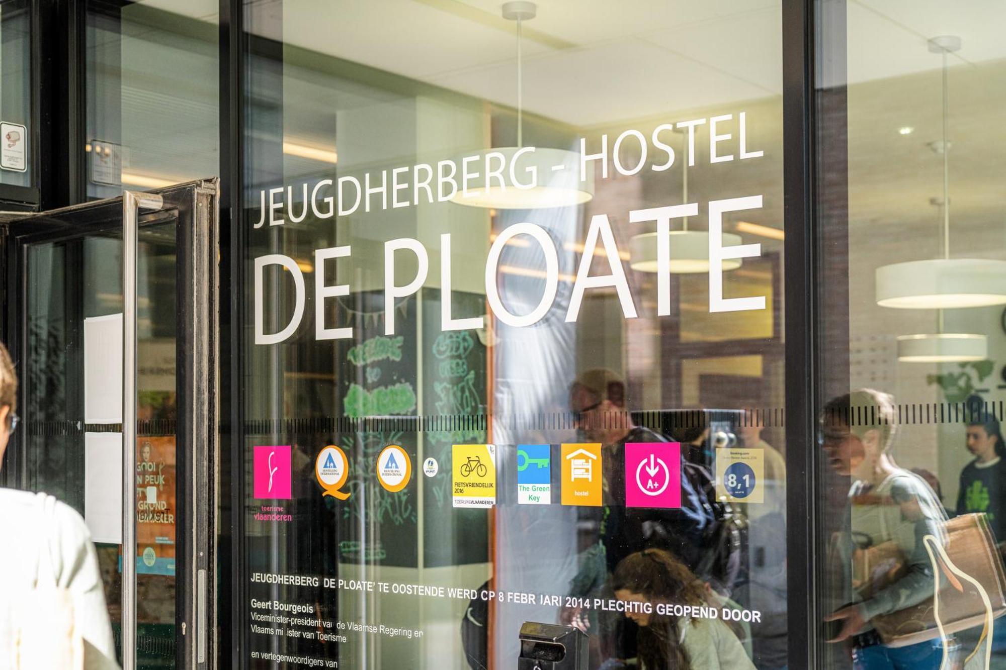 De Ploate Hostel Остенде Экстерьер фото