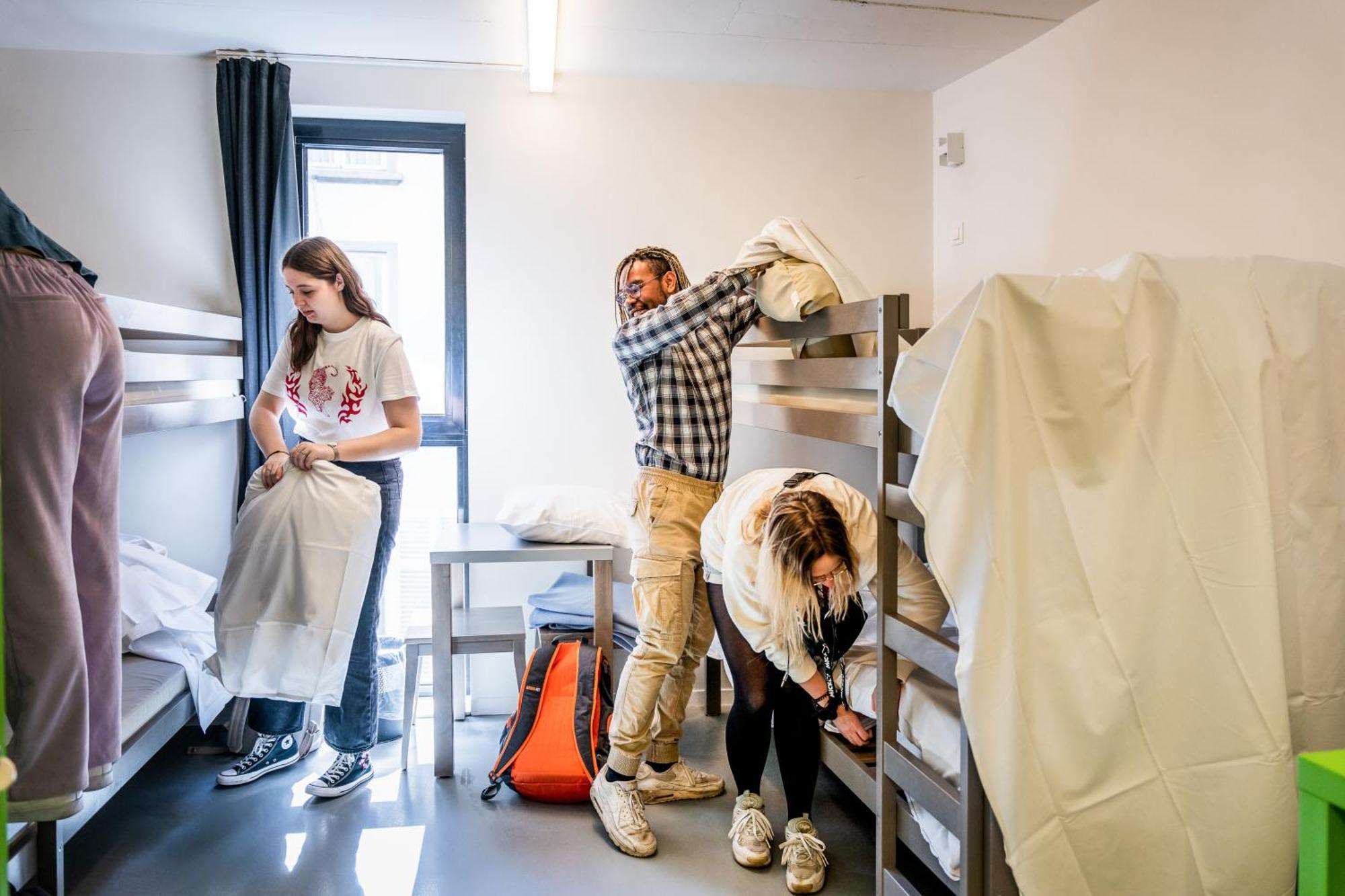 De Ploate Hostel Остенде Экстерьер фото